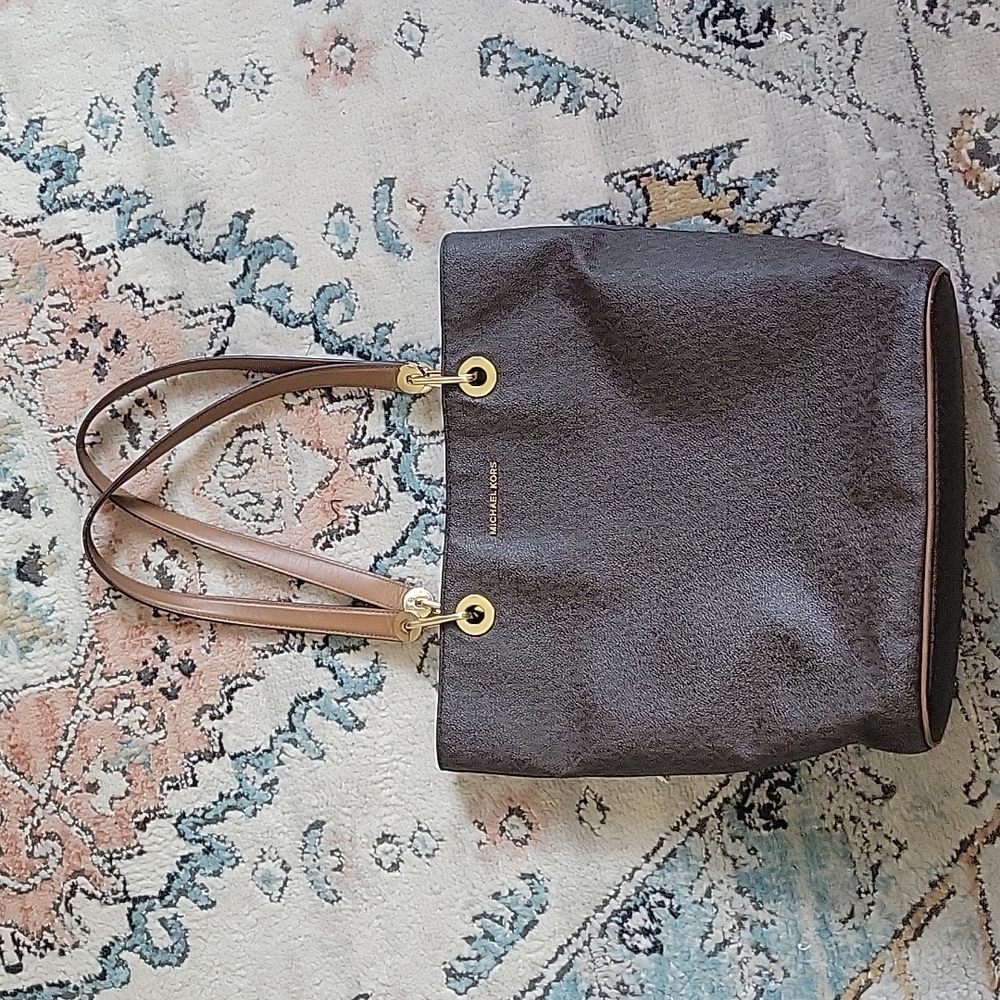 Michael Kors bag